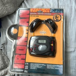 NEW Iron Man Arm Band Radio Headphones Walkman Triathlon AM/FM Stereo 1999 IRA30